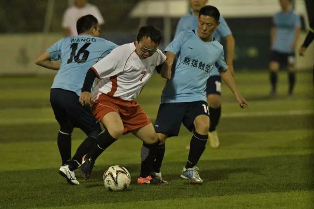 马穆凯拉什维利1年220万回归马刺 上季场均4+3